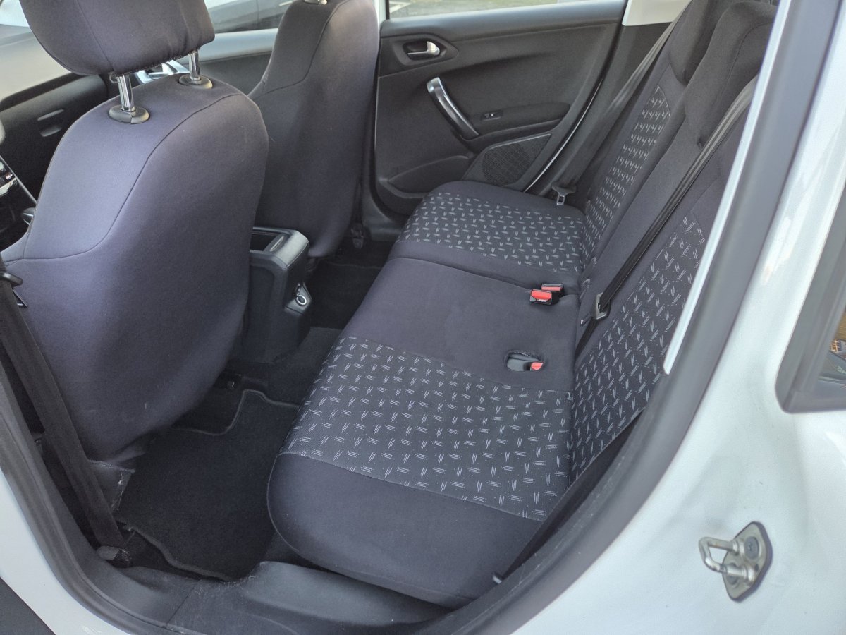 Peugeot 2008 1.2 Puretech 110 S&S EAT6 Allure